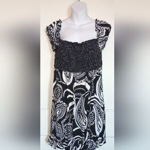 🌺BUNDLE ONLY🌺 Speechless Black and White Patterned Blouse